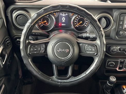 Used 2018 Jeep Wrangler Unlimited Sport S AWD/4WD image 18