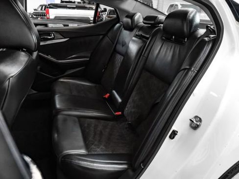 Used 2016 Nissan Maxima SR image 38