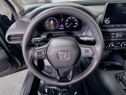Used 2025 Honda HR-V LX image 10