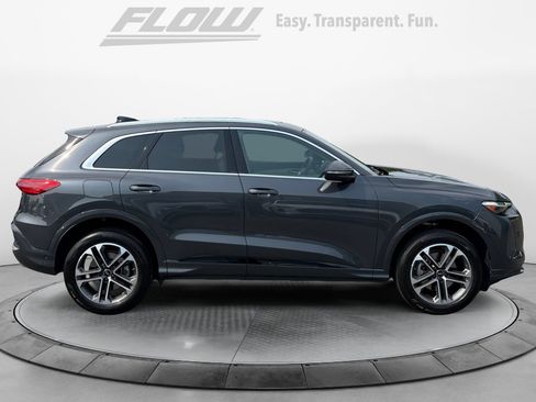 Used 2025 Audi Q5 Premium Plus w/ Premium Plus AWD/4WD image 8
