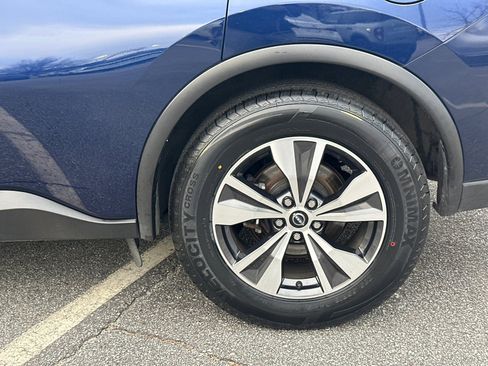 Used 2023 Nissan Murano SV image 19