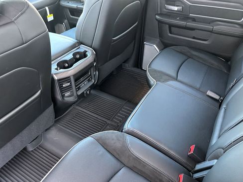 New 2026 RAM 2500 Laramie AWD/4WD image 4