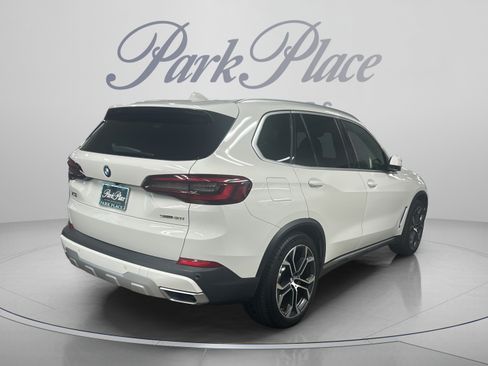 Used 2021 BMW X5 sDrive40i w/ Premium Package RWD image 5