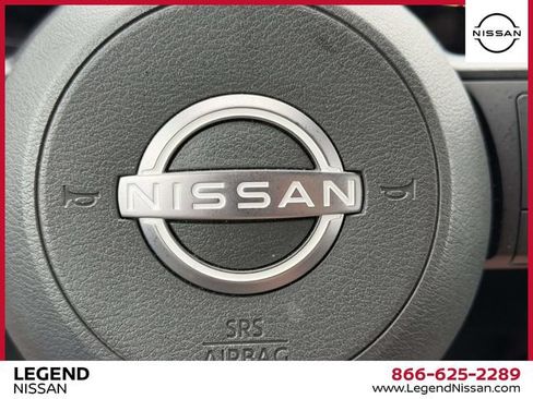 Used 2025 Nissan Kicks SV AWD/4WD image 22