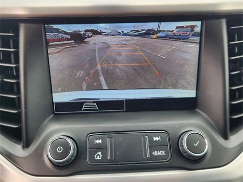 Used 2023 GMC Acadia SLE w/ Driver Convenience Package image 17