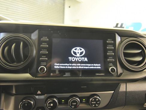 Used 2020 Toyota Tacoma SR w/ SX Package AWD/4WD image 31