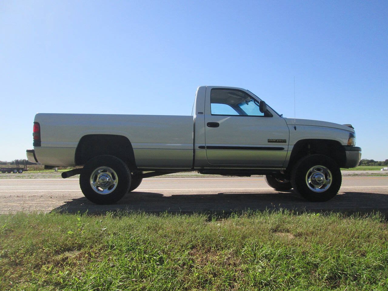 Used 2001 Dodge Ram 2500 Truck 4x4 Regular Cab image 5