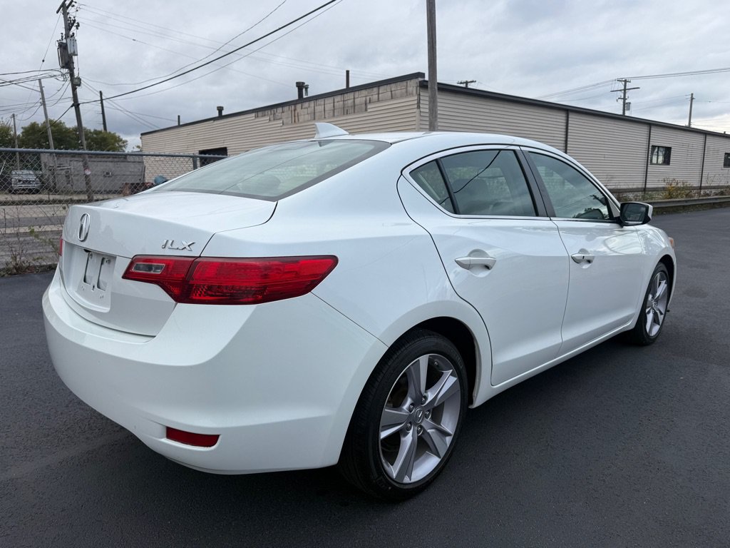 Used 2013 Acura ILX w/ Premium Package FWD image 5