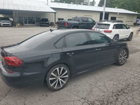 Used 2018 Volkswagen Passat 3.6 FWD image 7