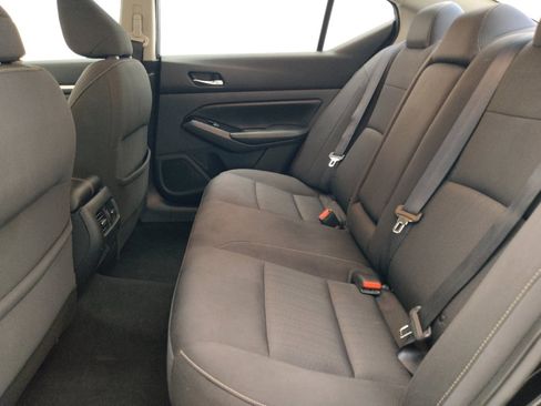Used 2020 Nissan Altima 2.5 SV FWD image 18