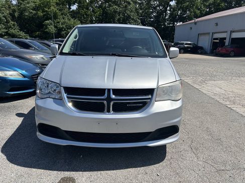 Used 2011 Dodge Grand Caravan Mainstreet w/ PWR Convenience Group FWD image 8
