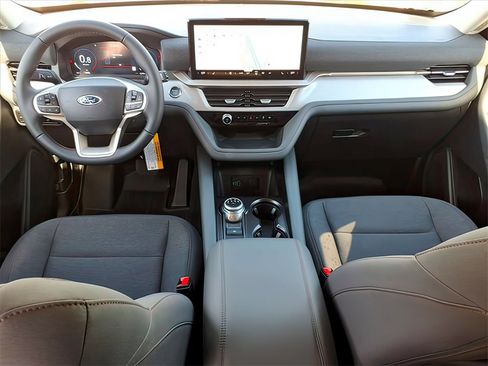 New 2026 Ford Explorer Active image 6