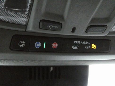 Used 2024 GMC Sierra 2500 SLE w/ SLE Convenience Package image 17