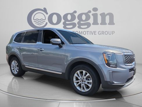 Used 2021 Kia Telluride LX FWD image 7