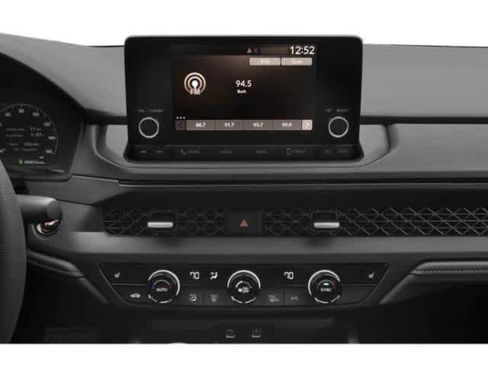 Used 2025 Honda Accord SE image 13