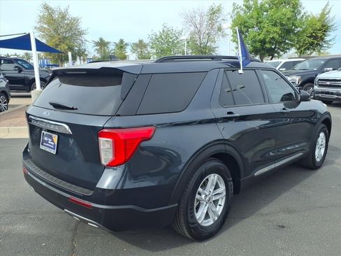 Certified 2022 Ford Explorer XLT w/ Equipment Group 202A image 4