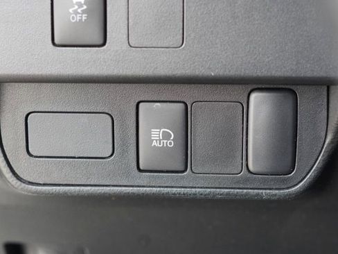 Used 2022 Toyota Tacoma SR image 14