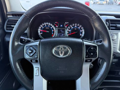 Used 2019 Toyota 4Runner SR5 AWD/4WD image 30