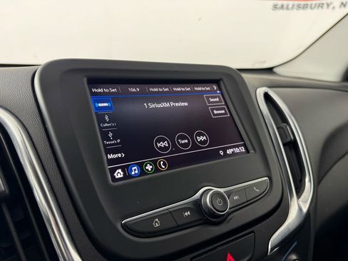 Used 2021 Chevrolet Equinox LT image 17