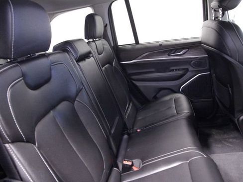 Used 2023 Jeep Grand Cherokee 30th Anniversary image 18