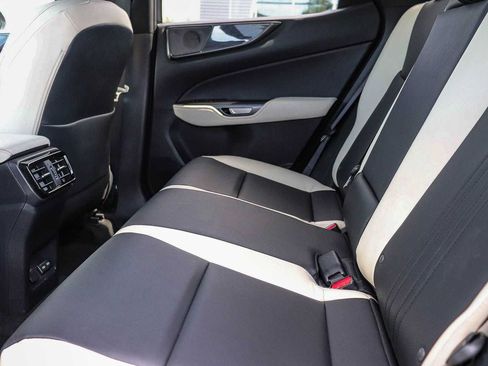 Used 2023 Lexus NX 350 AWD image 19