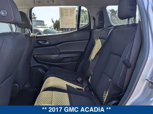 Used 2017 GMC Acadia SLE image 15