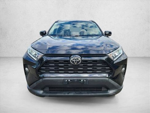 Used 2021 Toyota RAV4 XLE w/ Convenience Package image 2