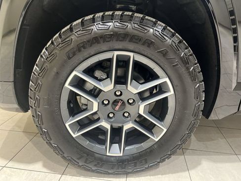 New 2026 GMC Terrain AT4 w/ Convenience Package III AWD/4WD image 28