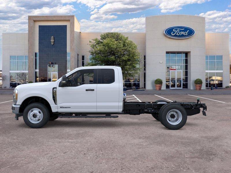 New 2026 Ford F350 XL w/ XL Chrome Package AWD/4WD image 3