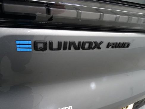 Used 2025 Chevrolet Equinox EV RS w/ Convenience Package II AWD/4WD image 24