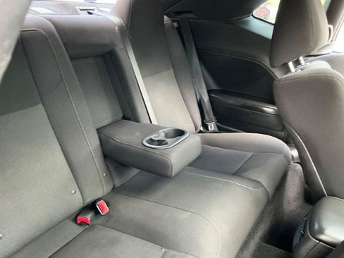 Used 2015 Dodge Challenger R/T RWD image 14