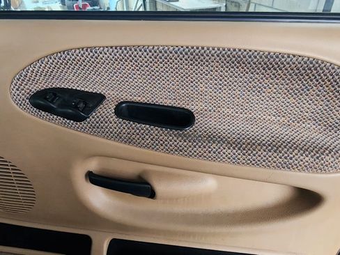 Used 2000 Dodge Ram 2500 Truck 4x4 Quad Cab image 12