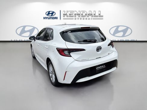 Used 2023 Toyota Corolla SE FWD image 4