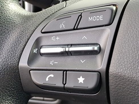 Used 2023 Hyundai Kona SEL image 21