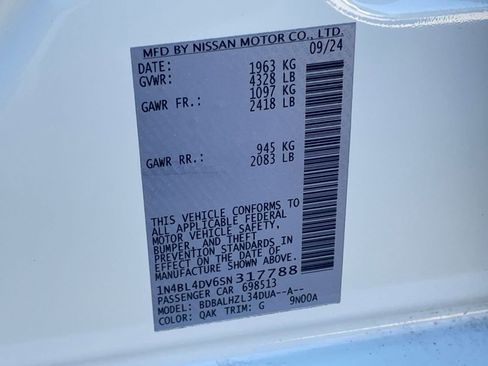 Used 2025 Nissan Altima 2.5 SV FWD image 30