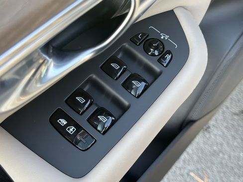 Used 2026 Volvo XC90 T8 Plus w/ Protection Package Premier image 15