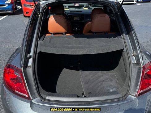 Used 2017 Volkswagen Beetle 1.8T Classic FWD image 24