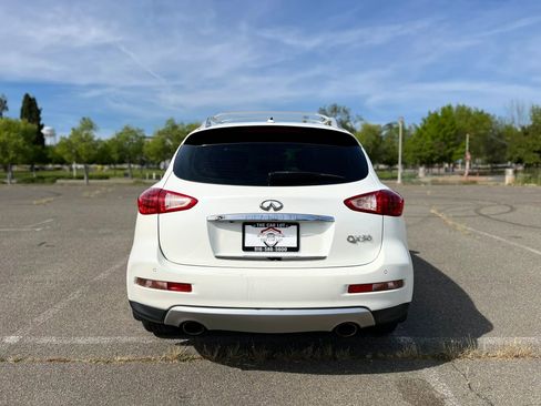 Used 2016 INFINITI QX50 2WD w/ Deluxe Touring Package image 6