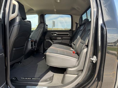 Used 2022 RAM 1500 Laramie AWD/4WD image 17