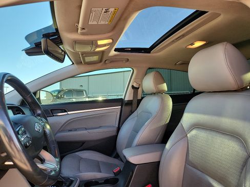 Used 2019 Hyundai Elantra Limited w/ Ultimate Package 02 image 10