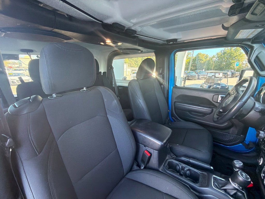 Used 2022 Jeep Wrangler Sport AWD/4WD image 5