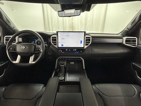 Used 2024 Toyota Tundra Platinum image 9