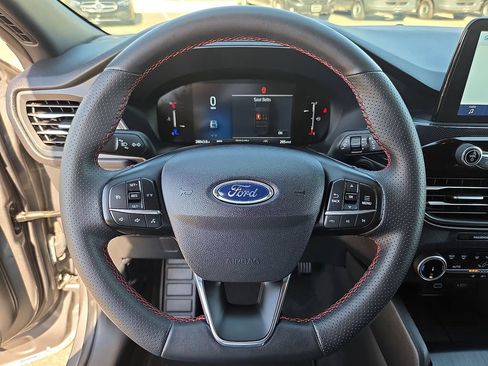 Used 2025 Ford Escape ST-Line AWD/4WD image 21