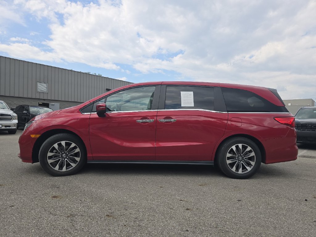 Used 2024 Honda Odyssey EX-L image 11