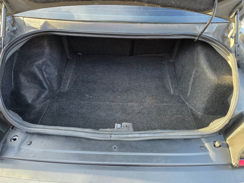 Used 2019 Dodge Challenger SXT image 13