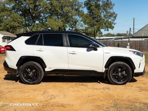 Used 2021 Toyota RAV4 XSE image 4