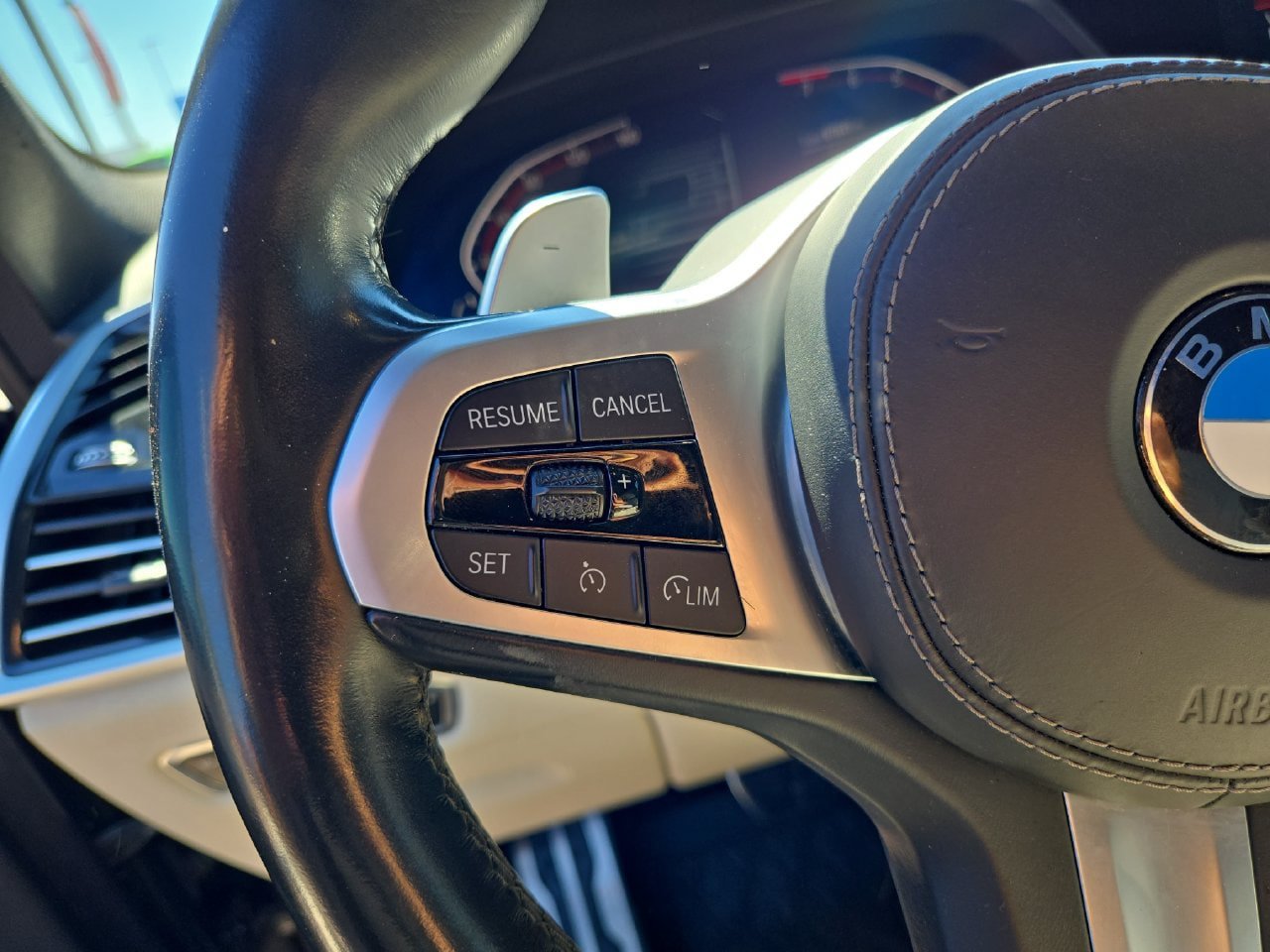 Used 2020 BMW X5 sDrive40i w/ M Sport Package RWD image 11
