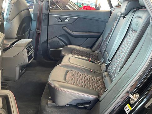 Used 2023 Audi RS Q8 w/ Black Optic Package image 22