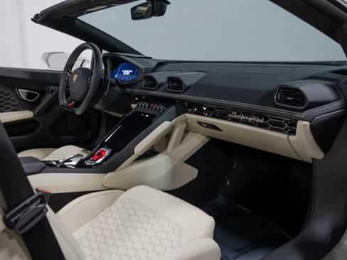 Used 2024 Lamborghini Huracan EVO AWD/4WD image 79