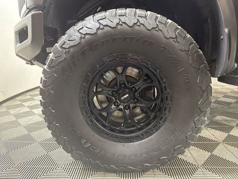 Certified 2019 Ford F150 Raptor w/ Equipment Group 802A Luxury image 10